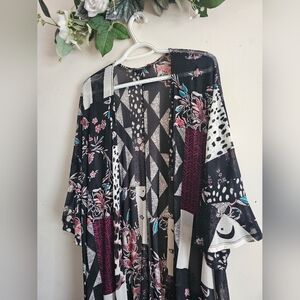 Torrid kimono